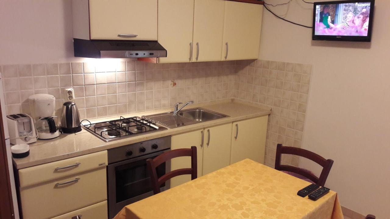 Apartment Radovan Porec Exterior photo